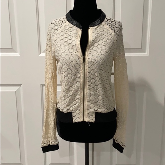 Tobi Lush Lace Crochet Style Zip Sweater Jacket - S - Picture 3 of 8